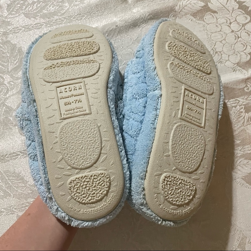 Acorn slippers - Picture 2 of 4